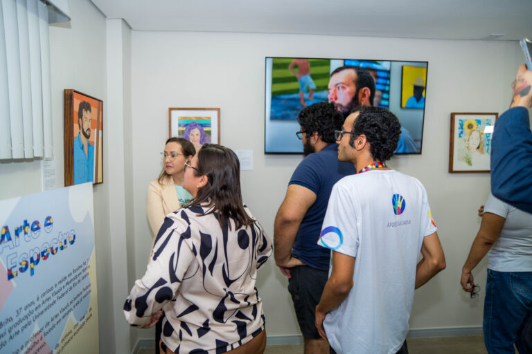 1404_-_Exposio_1